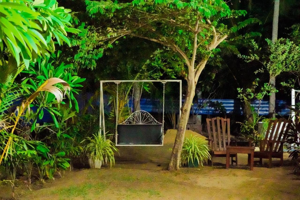 טרינקומאלה Anoo Beach Villa מראה חיצוני תמונה